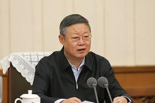 知名曼城球迷加拉格尔：阿诺德就一傻瓜，他也会玩心理战？